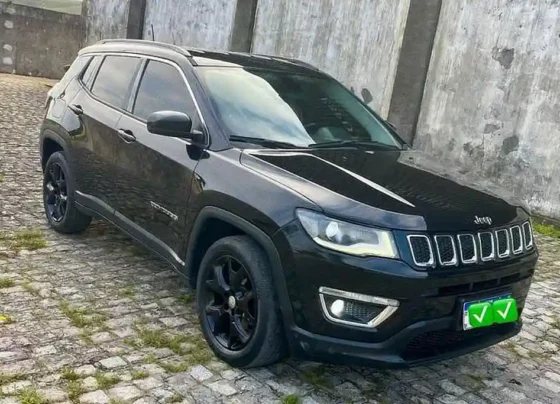 Homem é preso em Sergipe com carro roubado comprado na OLX