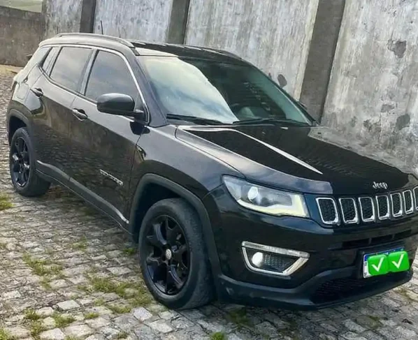 Homem é preso em Sergipe com carro roubado comprado na OLX
