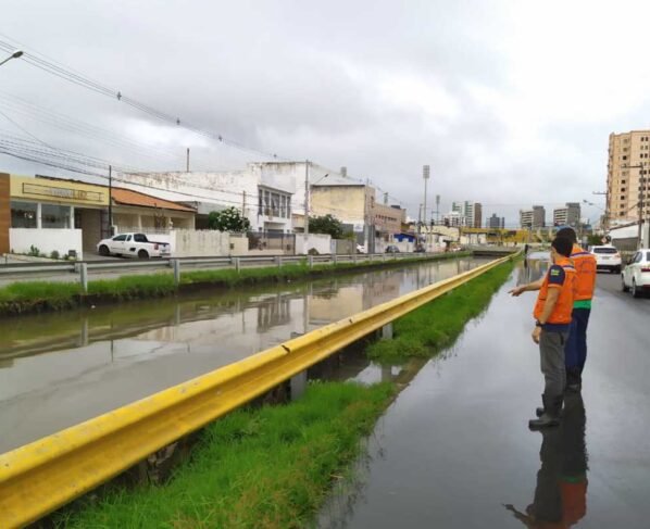 Maré alta em Aracaju